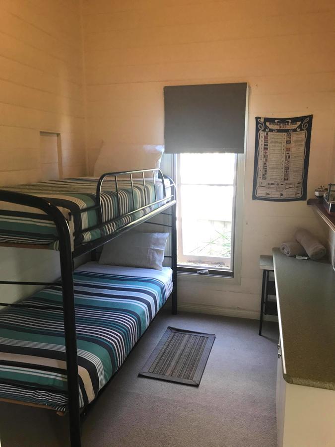 Port Campbell Guesthouse & Flash Packers Exterior photo